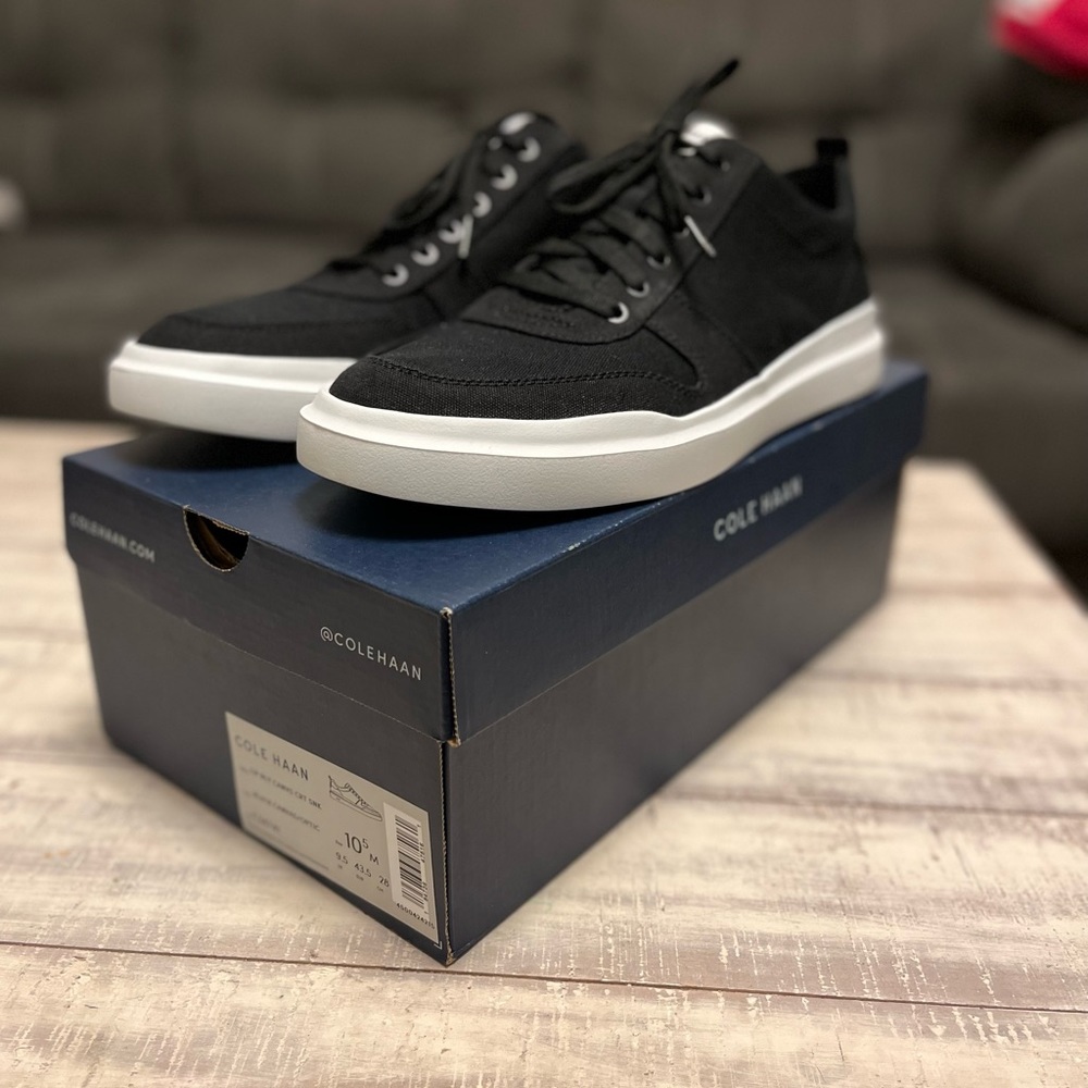 *New With Box* mens (Size 10.5) Cole Haan GrandPro Rally Canvas Court Sneaker